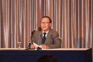 明海大学・朝日大学歯学部生涯研修部20周年記念式典