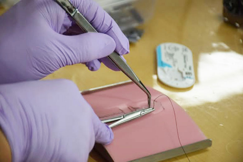 マルチディシプリナリーアプローチ3.4
(歯周コース)歯周外科手術の基本とフラップ手術