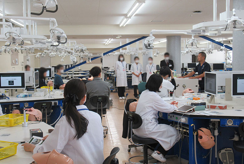 Special Needs Course コンポジットレジン修復 Science & Art 田代先生