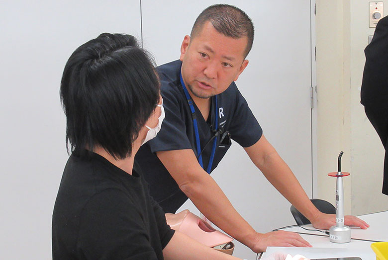 Special Needs Course コンポジットレジン修復 Science & Art 田代先生