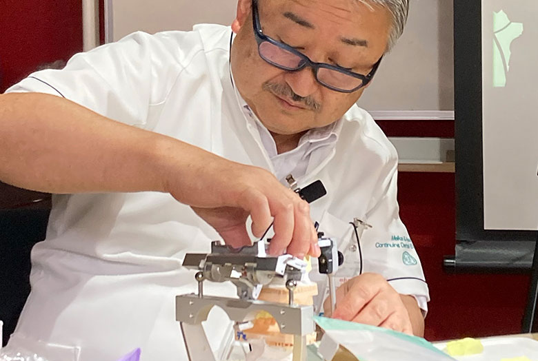 demo6 半調節性咬合器